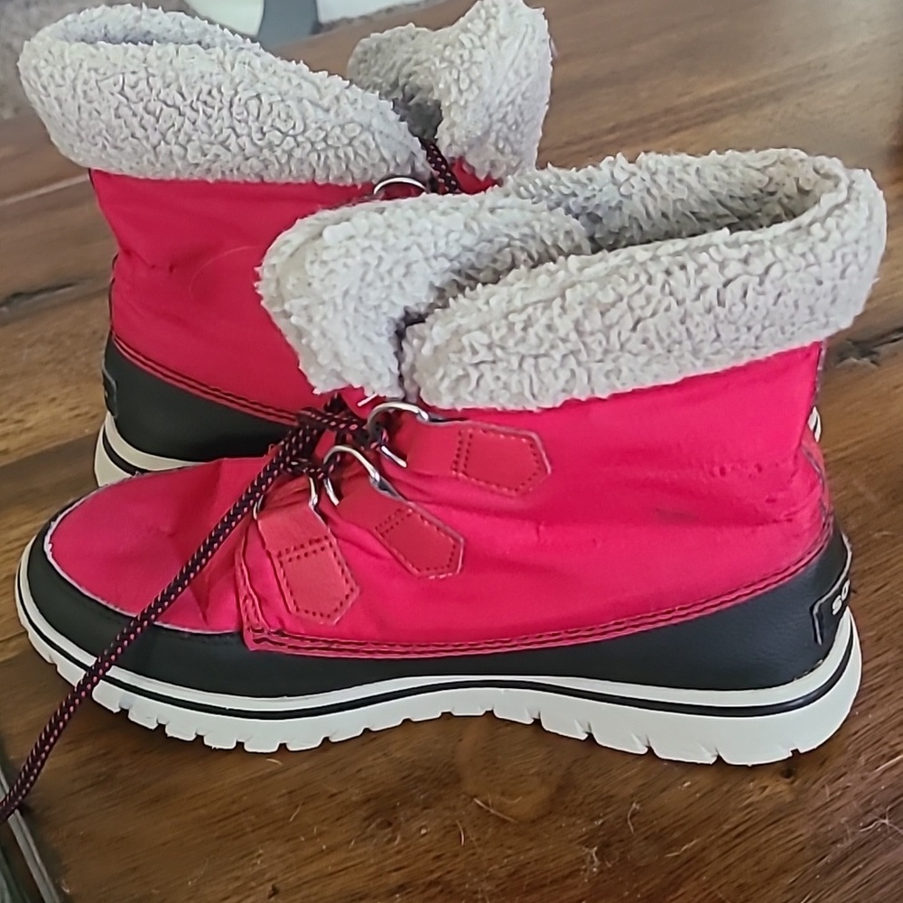 Sorel Carnival Waterproof Winter Boots Womens US 6.5 Red